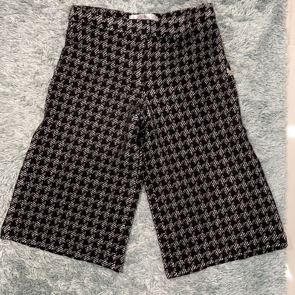 European LULU brand Girls size 7 cropped wide leg checkered pants